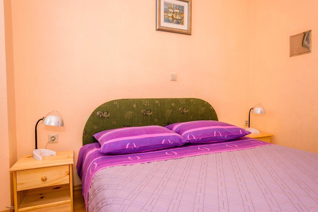 Apartments Galeb Blace Exterior photo